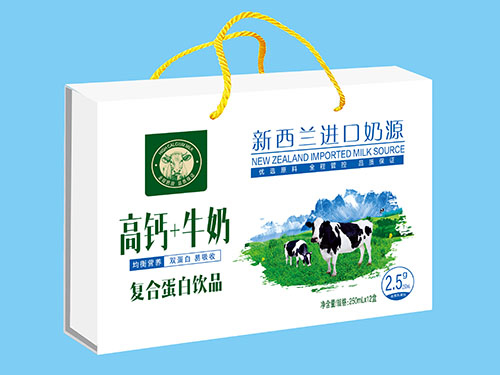 新西蘭進(jìn)口奶源高鈣+牛奶復(fù)合蛋白飲品木盒